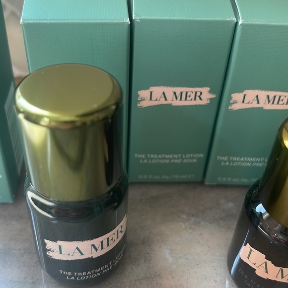 LA MER - The Treatment Lotion - 0.5 FL. OZ. - Picture 2 of 3